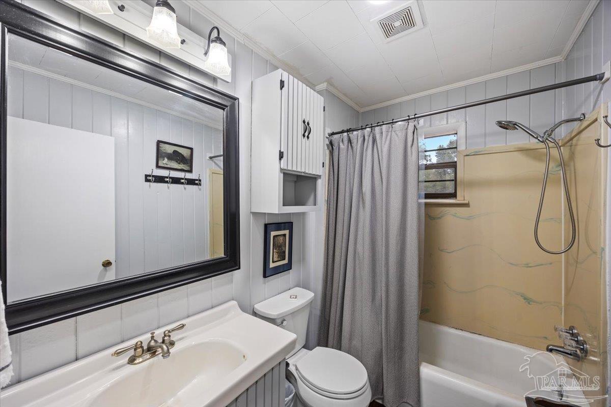 5490 Berryhill Road Milton, FL 32570 - Photo 15 of 27