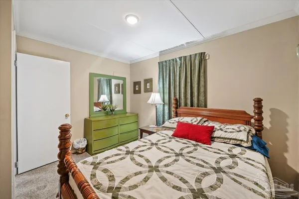 $1,600 | 5490 Berryhill Road, Milton, FL 32570