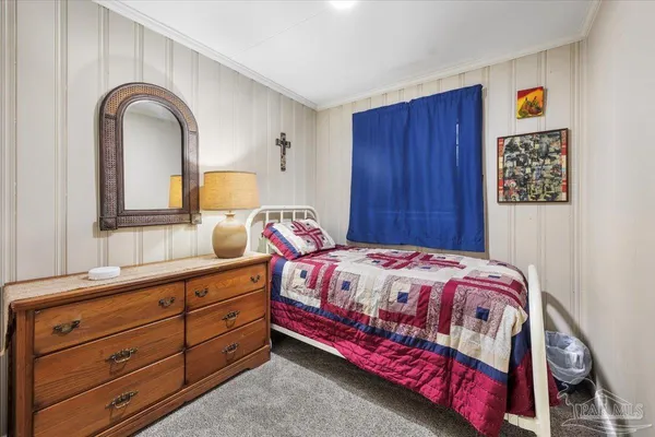 $1,600 | 5490 Berryhill Road, Milton, FL 32570