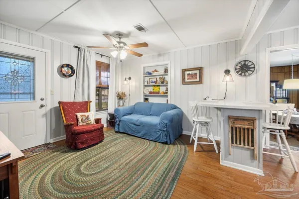 $1,600 | 5490 Berryhill Road, Milton, FL 32570