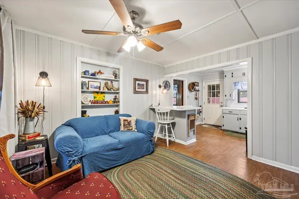 $1,600 | 5490 Berryhill Road, Milton, FL 32570