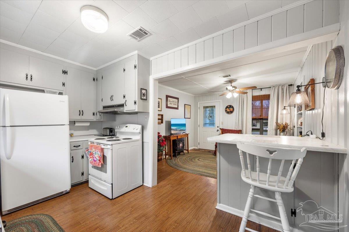 5490 Berryhill Road Milton, FL 32570 - Photo 8 of 27