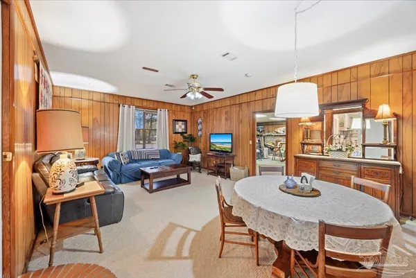 $1,600 | 5490 Berryhill Road, Milton, FL 32570