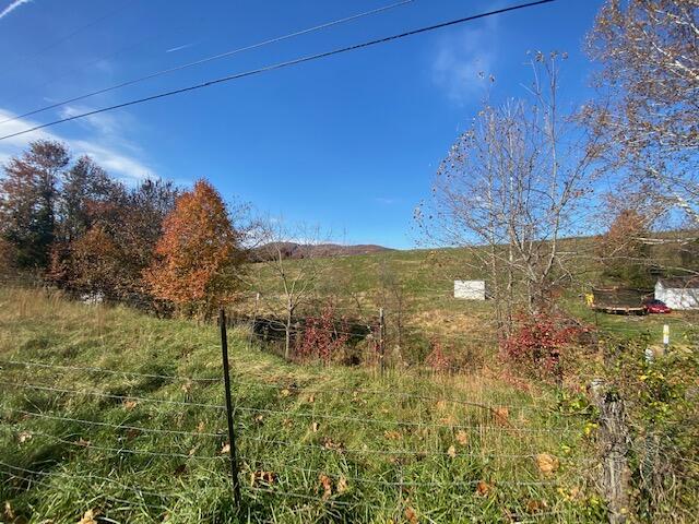 4569 Jordantown Road Vinton, VA 24179 - Photo 5 of 10 a view of a yard with wooden fence