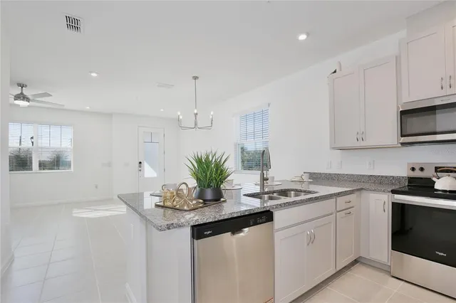 $2,450 | 3105 Douglas Fir Drive, Apopka, FL 32703