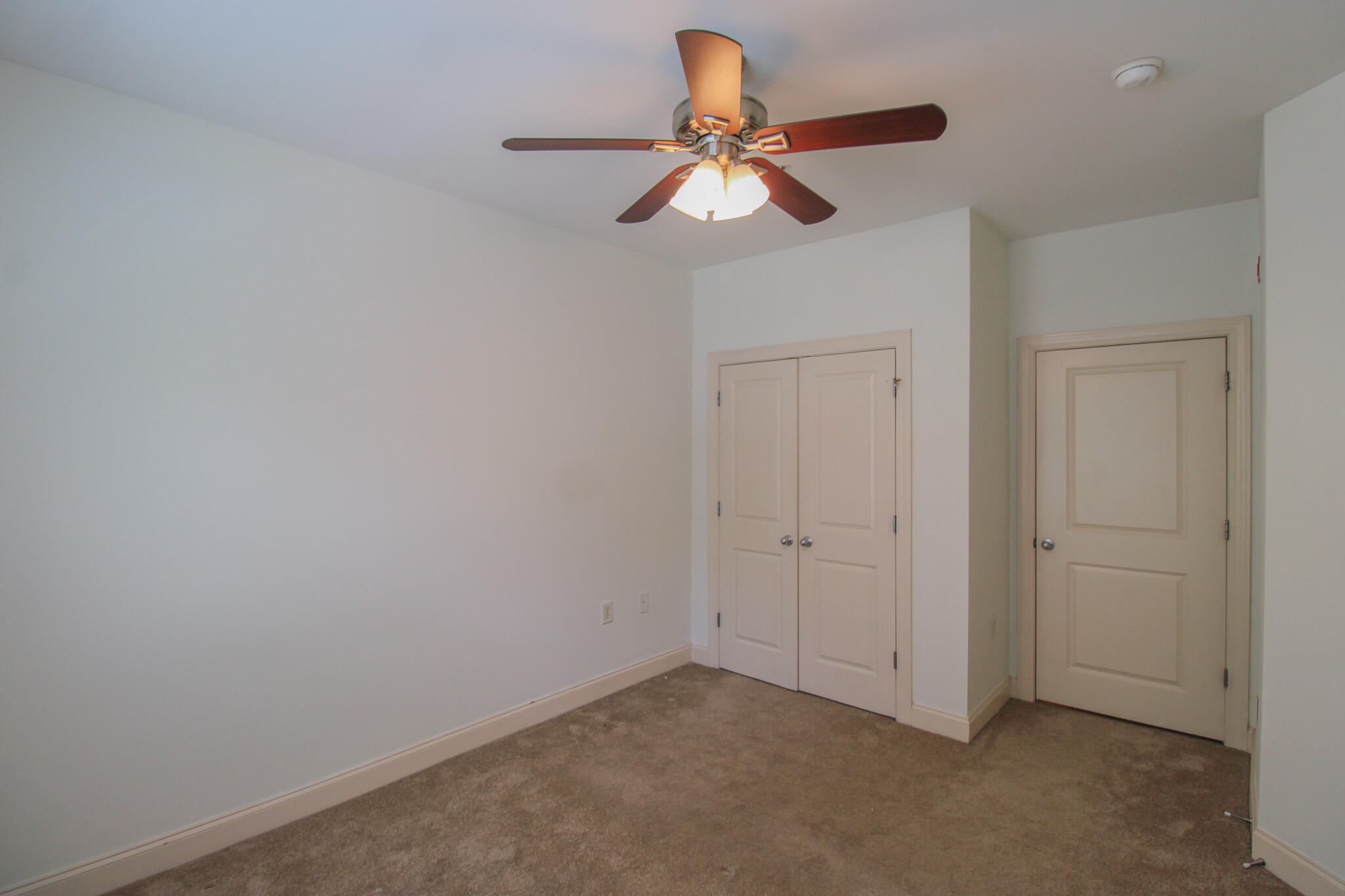 1900 Belle Isle Avenue, Unit 102 Mount Pleasant, SC 29464 - Photo 6 of 17 IMG_6251