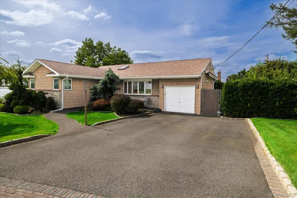 $839,000 | 2163 Jacqueline Avenue, Bellmore, NY 11710