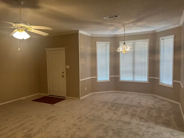 a view of empty room with window