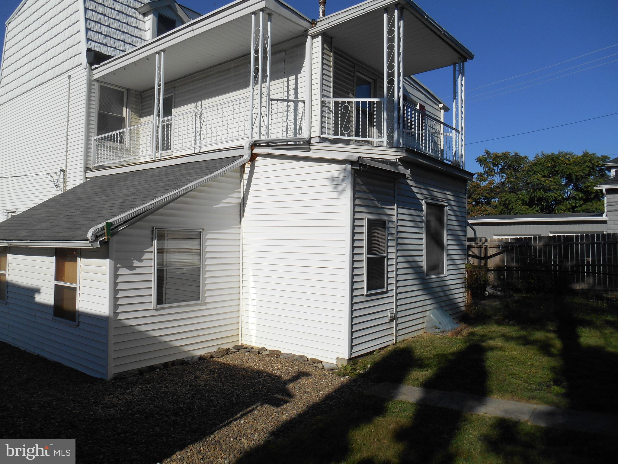 302 Spring Street Lebanon, PA 17046 - Photo 7 of 29 Gallery Image 7