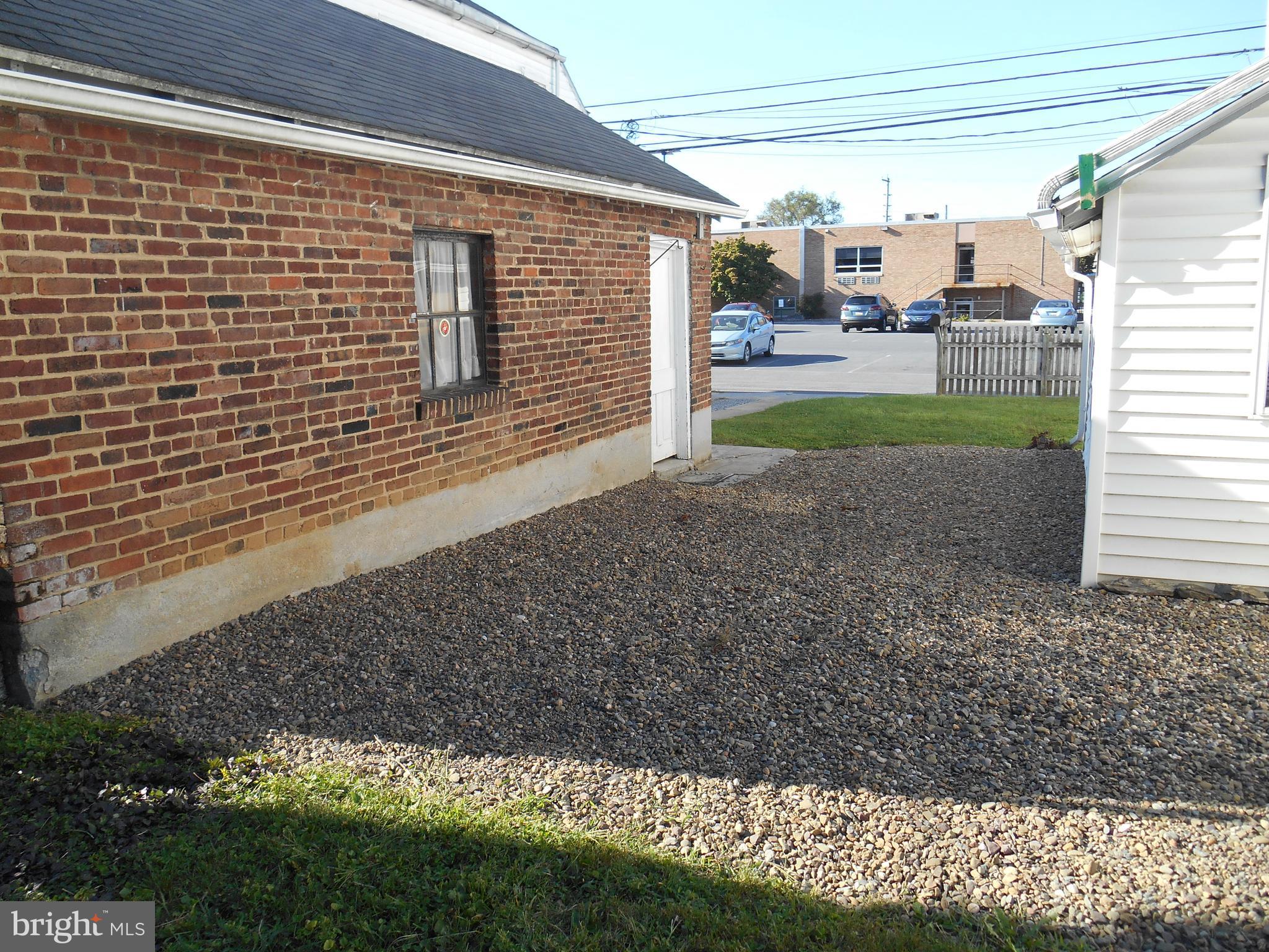 302 Spring Street Lebanon, PA 17046 - Photo 8 of 29 Gallery Image 8