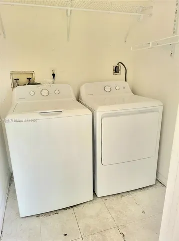 $3,200 | 19530 Cypress Court, Hialeah, FL 33015