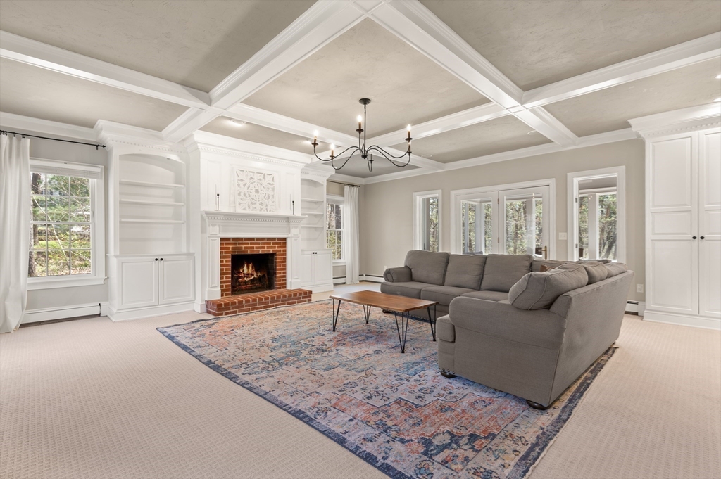 31 Riverside Terrace Easton, MA 02356 - Photo 9 of 36 Gallery Image 9