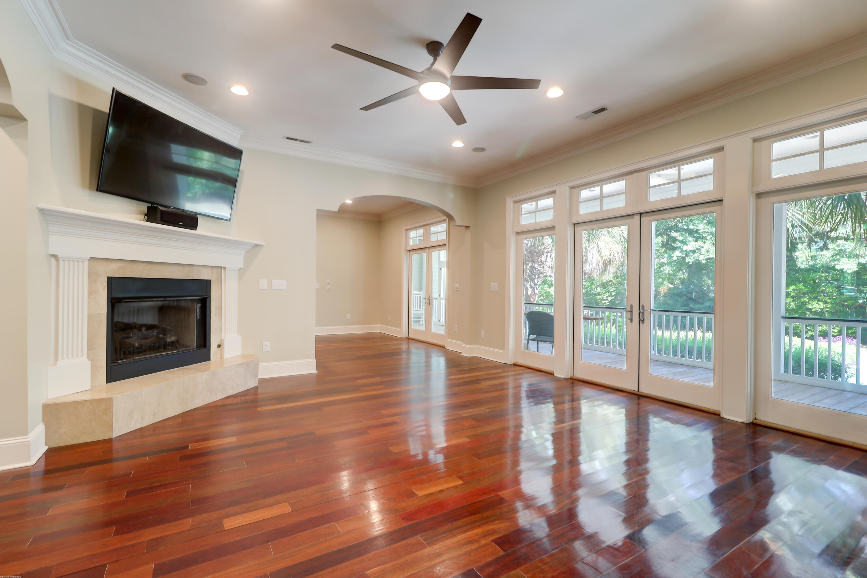 2630 Rifle Range Road Mount Pleasant, SC 29466 - Photo 17 of 77 Living Room