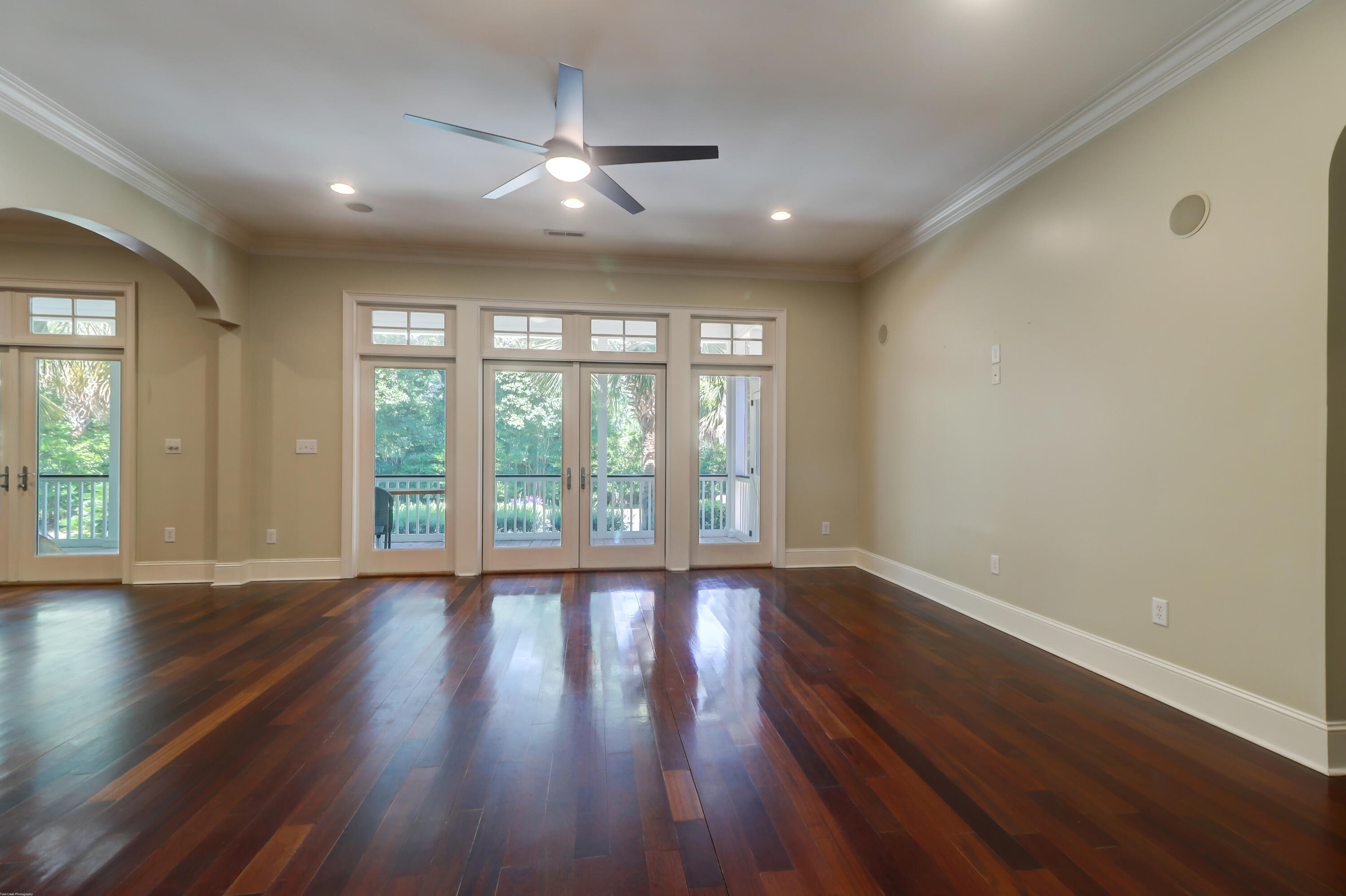 2630 Rifle Range Road Mount Pleasant, SC 29466 - Photo 18 of 77 Living Room
