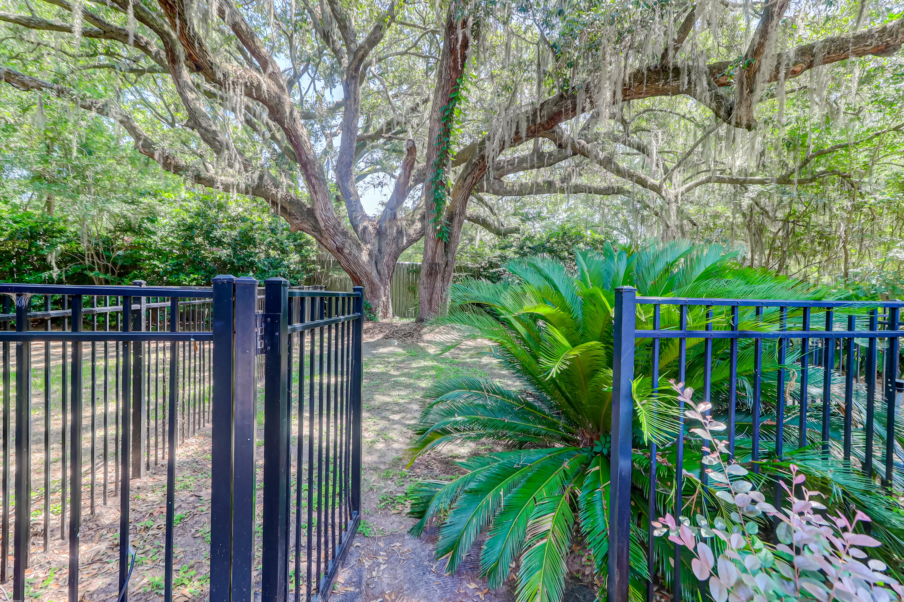 2630 Rifle Range Road Mount Pleasant, SC 29466 - Photo 75 of 77 Gate