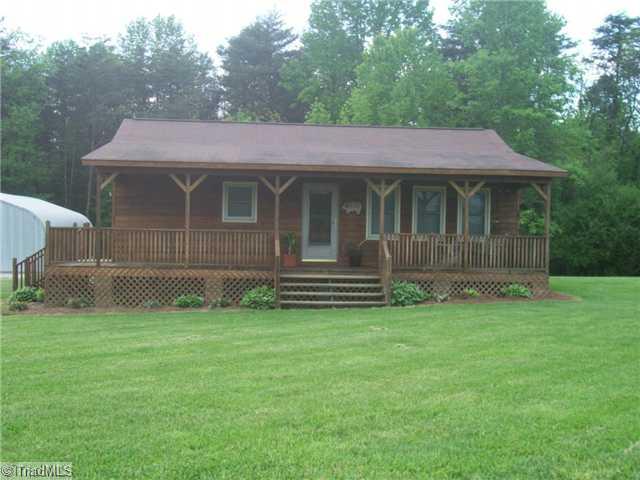 971 Austin Little Mountain Road Ronda, NC 28670 - Photo 1 of 7 Exterior Front.