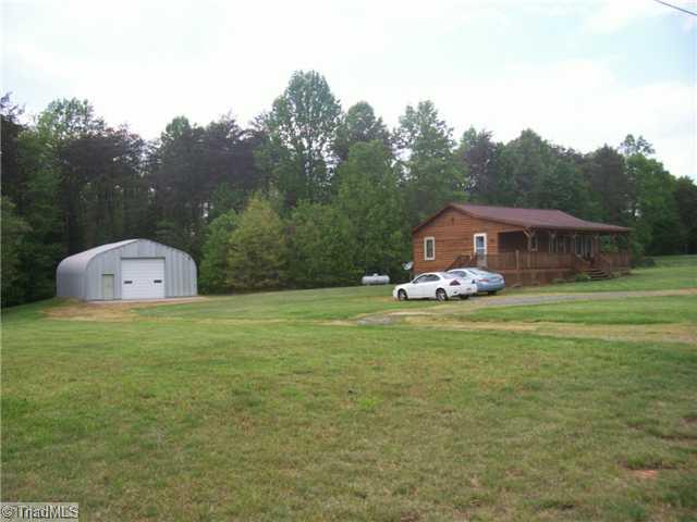 971 Austin Little Mountain Road Ronda, NC 28670 - Photo 6 of 7 Parking Lot/Garage.