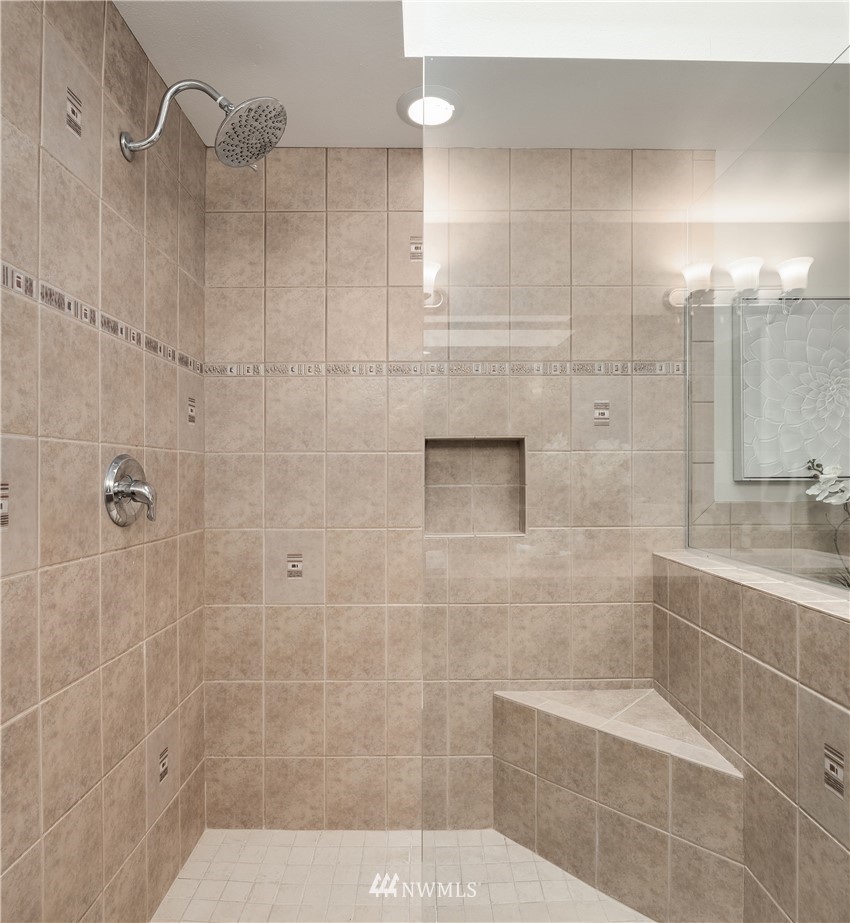 11702 Northeast 165th Place Bothell, WA 98011 - Photo 27 of 35 Gallery Image 27