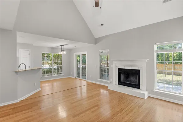 $4,295 | 3250 Morningdale Drive, Mount Pleasant, SC 29466