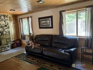 19045 Gill Creek Road Leavenworth, WA 98826 - Photo 4 of 16