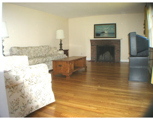 5 Country Club Road Acton, MA 01720 - Photo 6 of 12 Gallery Image 6