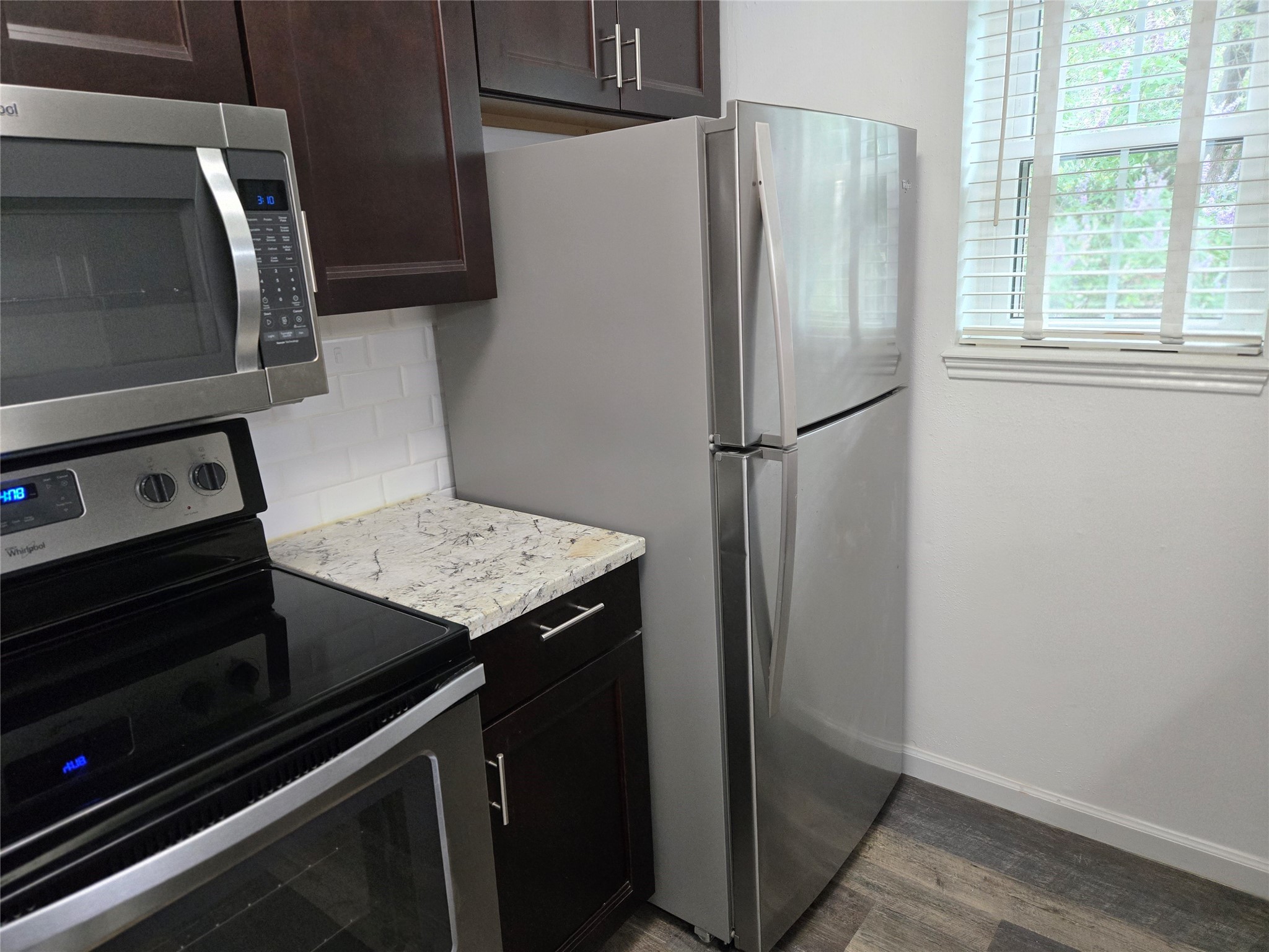 839 Wax Myrtle Lane, Unit A Houston, TX 77079 - Photo 14 of 32
