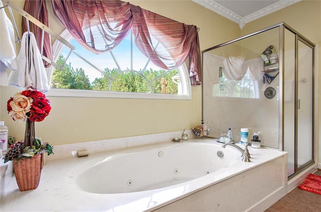 11564 Centennial Road Prince George, VA 23875 - Photo 18 of 33 Jetted Tub