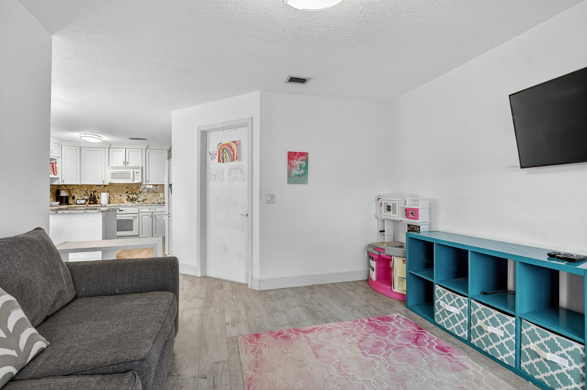 6675 Montego Bay Boulevard, Unit D Boca Raton, FL 33433 - Photo 15 of 57 32-web-or-mls-DSC_8657