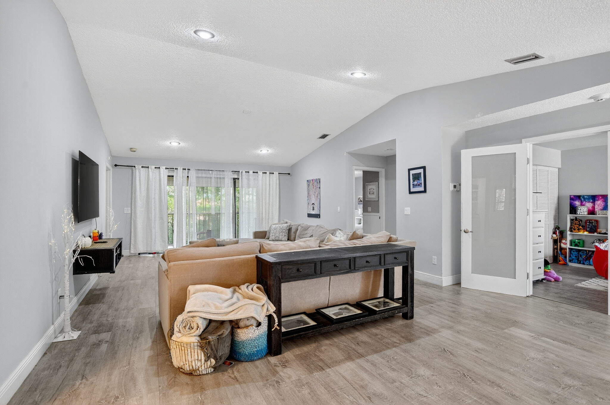 6675 Montego Bay Boulevard, Unit D Boca Raton, FL 33433 - Photo 20 of 57 11-web-or-mls-DSC_8572