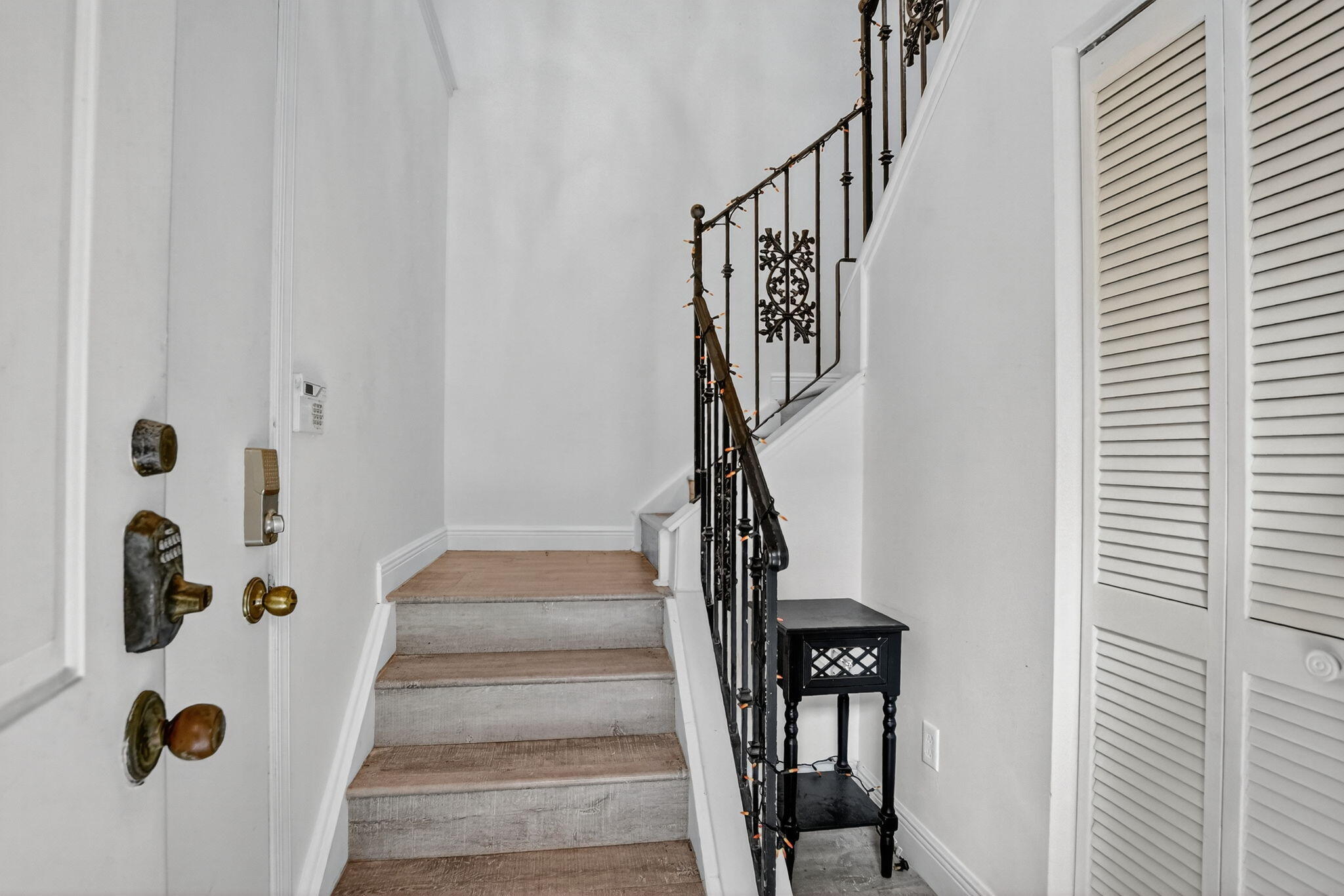 6675 Montego Bay Boulevard, Unit D Boca Raton, FL 33433 - Photo 4 of 57 4-web-or-mls-DSC_8492