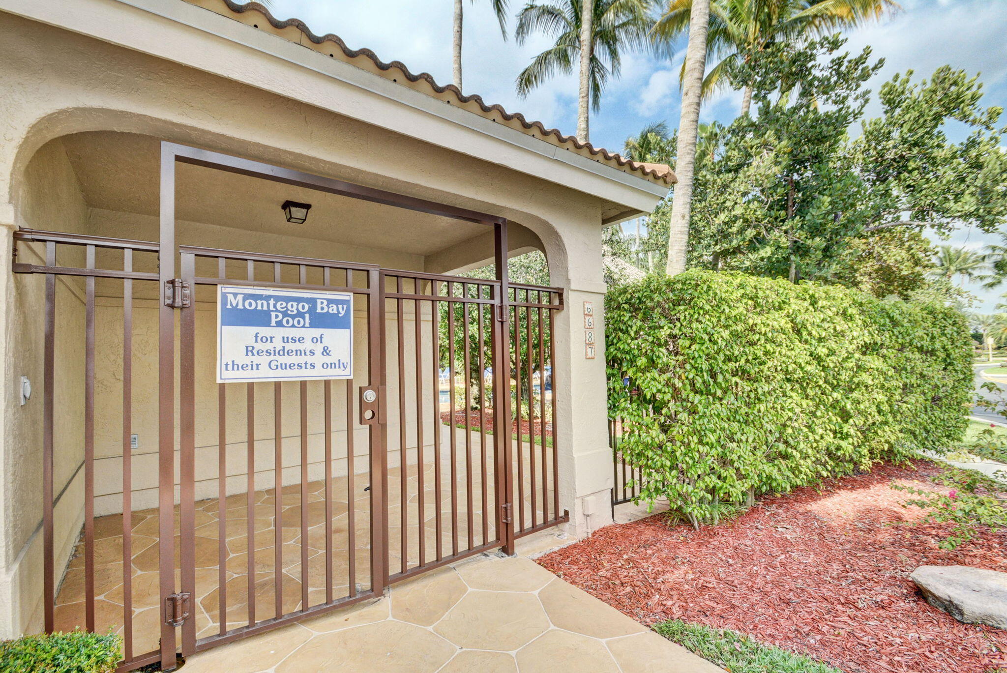 6675 Montego Bay Boulevard, Unit D Boca Raton, FL 33433 - Photo 46 of 57 48-web-or-mls-01_stl_6885_6_7_8_9