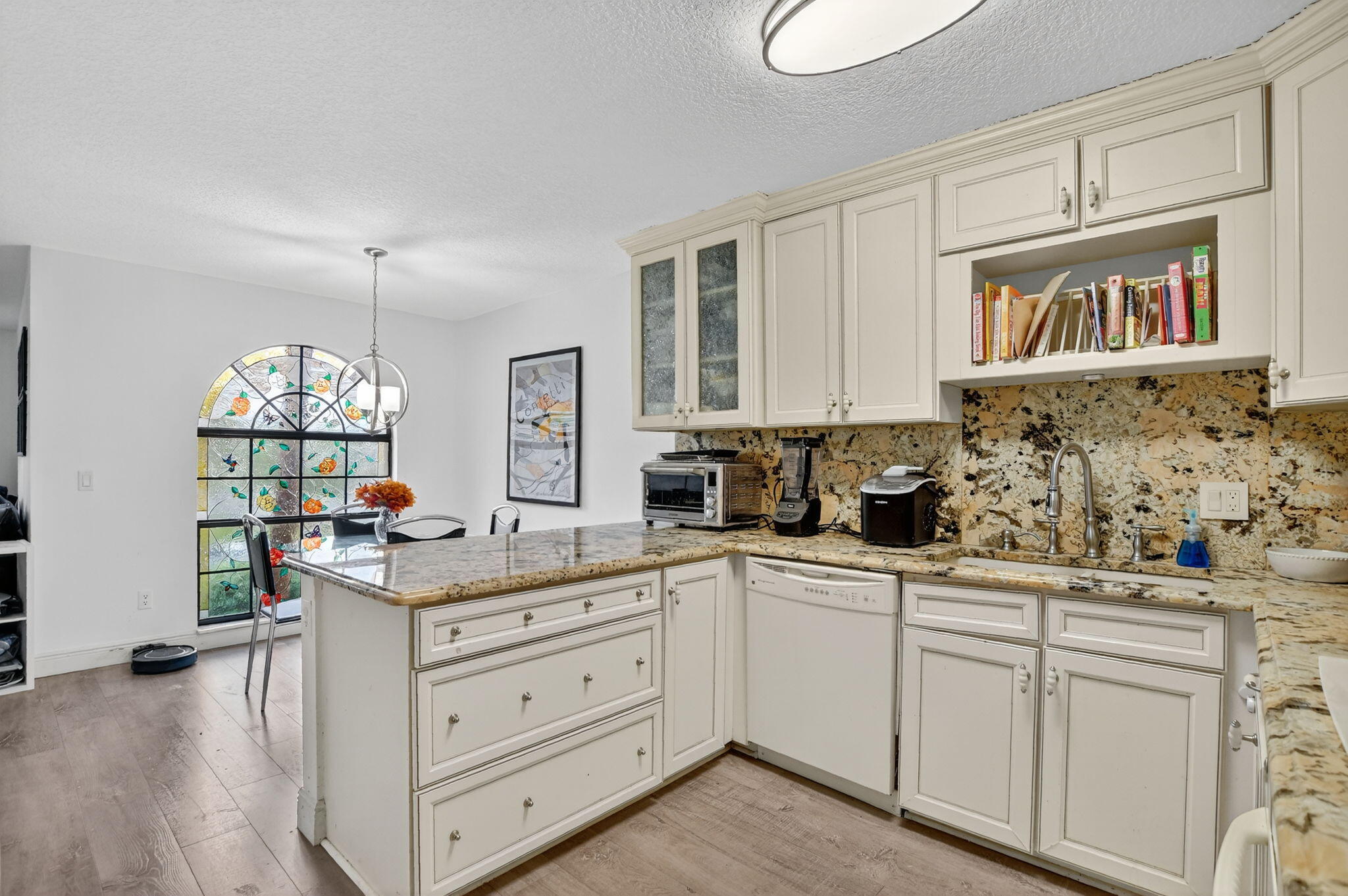 6675 Montego Bay Boulevard, Unit D Boca Raton, FL 33433 - Photo 8 of 57 24-web-or-mls-DSC_8625