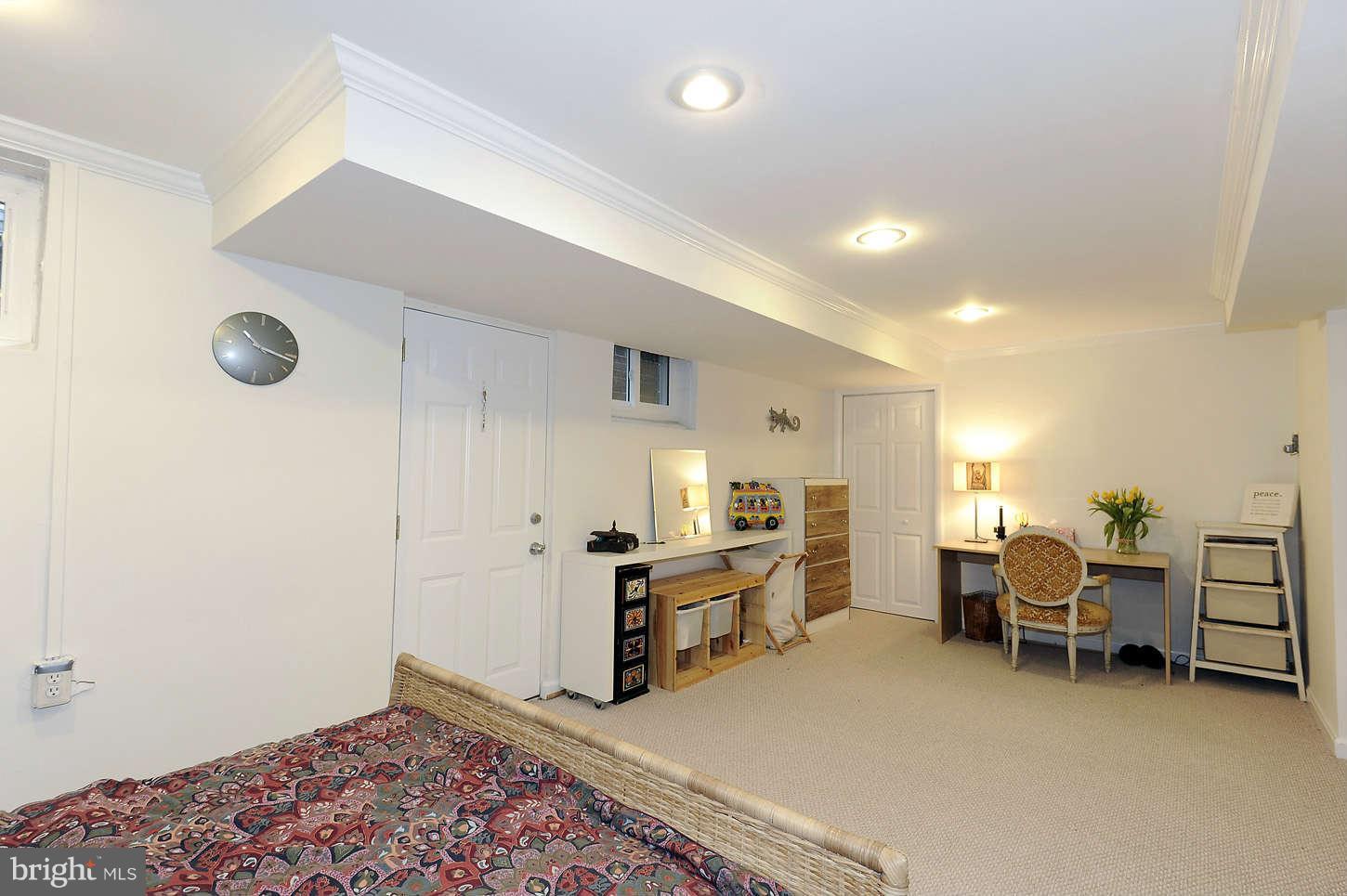 1501 Sanford Road Silver Spring, MD 20902 - Photo 17 of 24 Bedroom