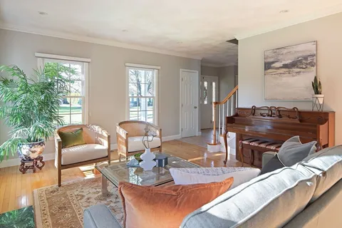 $1,349,000 | 11 Rose Farm Lane, Woburn, MA 01801