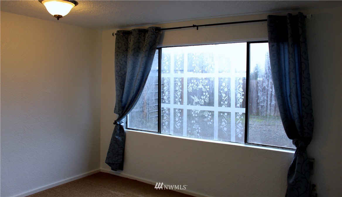 18229 Corvallis Street Southwest Rochester, WA 98579 - Photo 13 of 21