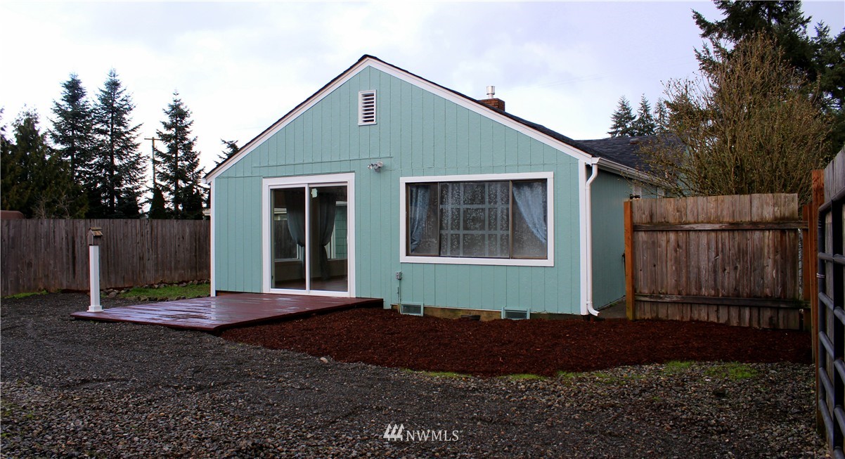 18229 Corvallis Street Southwest Rochester, WA 98579 - Photo 15 of 21