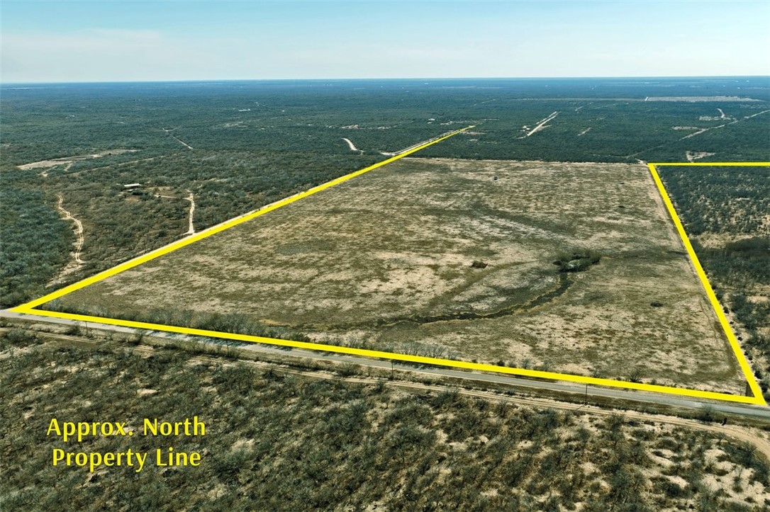 2104 Cr 440 Alice, TX 78332 - Photo 6 of 23 a view of an ocean