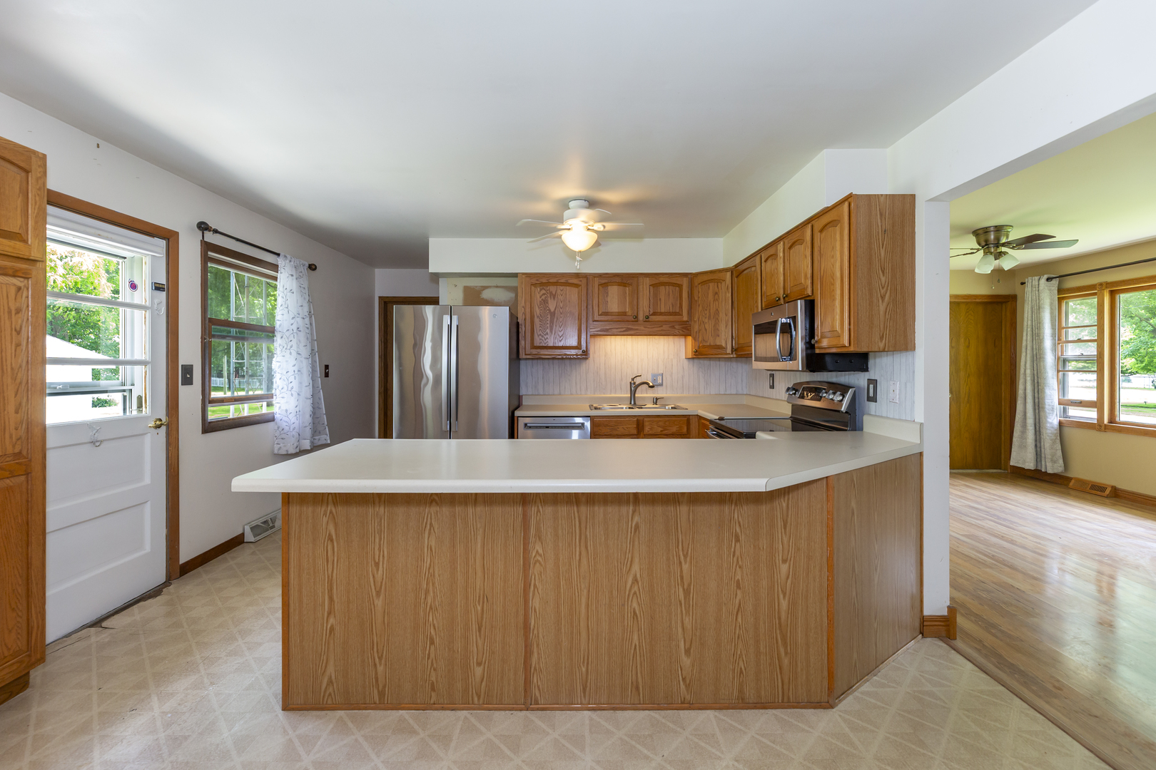 403 North 3rd Street Malta, IL 60150 - Photo 5 of 46