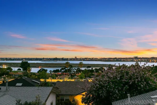 $1,999,000 | 2435 Frankfort Street, San Diego, CA 92110