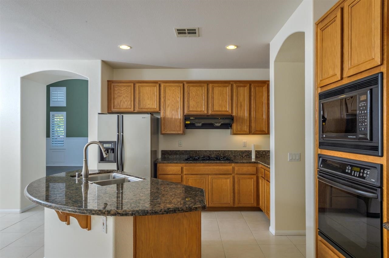 3812 Stoneridge Road Carlsbad, CA 92010 - Photo 13 of 25