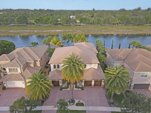 $1,745,000 | 718 Edgebrook Lane, West Palm Beach, FL 33411
