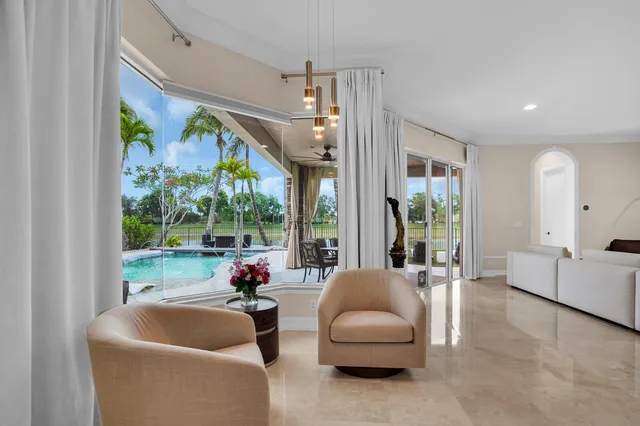 $1,745,000 | 718 Edgebrook Lane, West Palm Beach, FL 33411