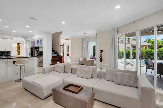 $1,745,000 | 718 Edgebrook Lane, West Palm Beach, FL 33411