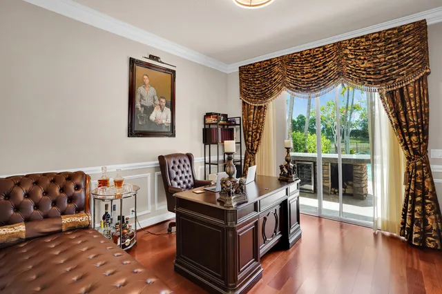 $1,745,000 | 718 Edgebrook Lane, West Palm Beach, FL 33411