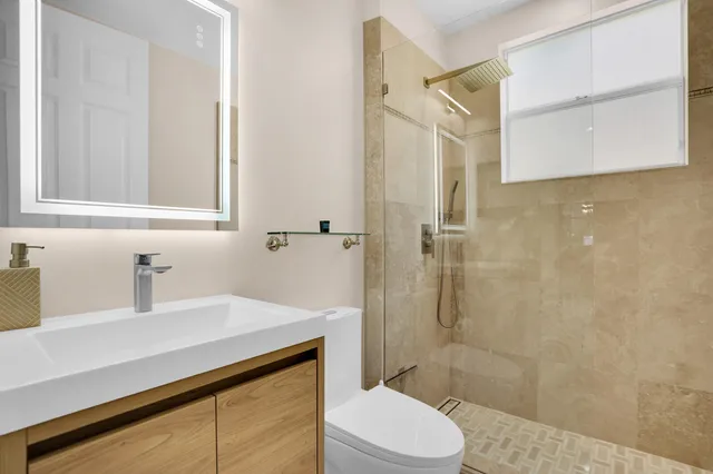 $1,745,000 | 718 Edgebrook Lane, West Palm Beach, FL 33411