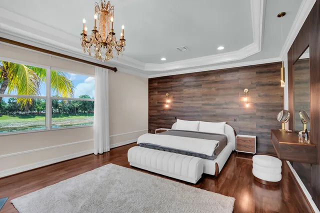 $1,745,000 | 718 Edgebrook Lane, West Palm Beach, FL 33411