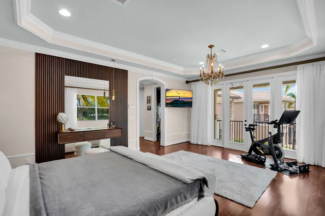 $1,745,000 | 718 Edgebrook Lane, West Palm Beach, FL 33411