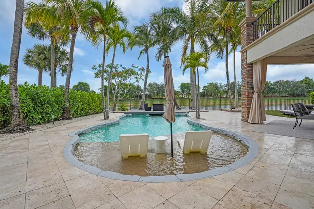 $1,745,000 | 718 Edgebrook Lane, West Palm Beach, FL 33411