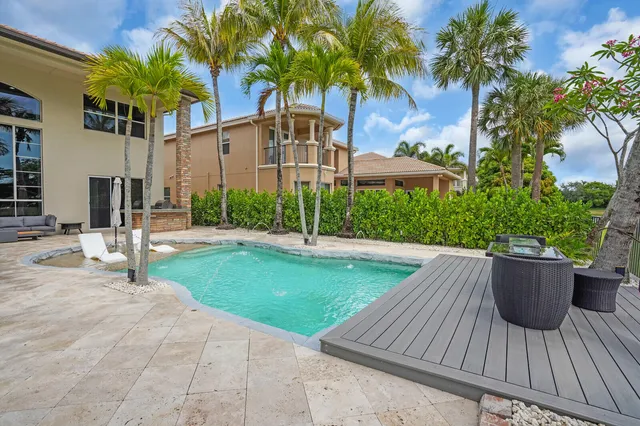 $1,745,000 | 718 Edgebrook Lane, West Palm Beach, FL 33411