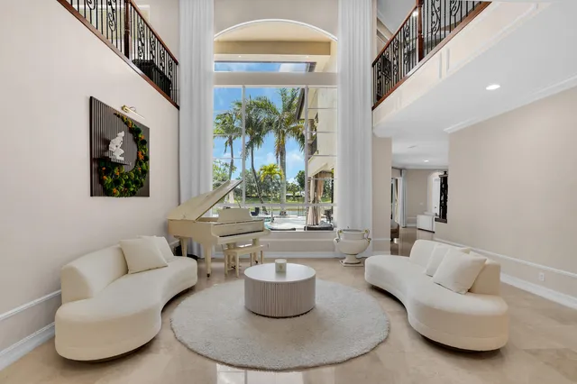 $1,745,000 | 718 Edgebrook Lane, West Palm Beach, FL 33411